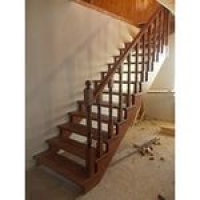 Изготовление и монтаж деревянных и металлических лестниц   