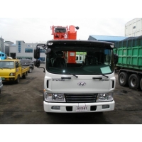 грузовик с манипулятором Hyundai Mega Truck 