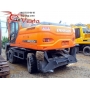    Doosan DX210W  2010     